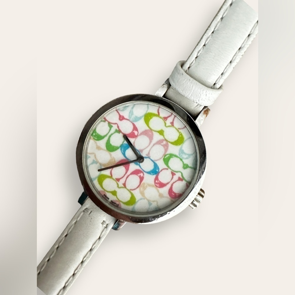 Coach Swiss watch logo pastel white genuine leather strap water resistant‌‌‌‌‌‌ - Picture 3 of 9